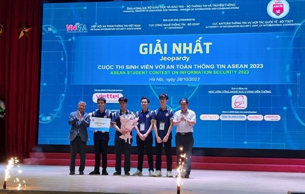 Le Vietnam gagne au concours des etudiants de l'ASEAN sur la securite de l'information 2023 hinh anh 1