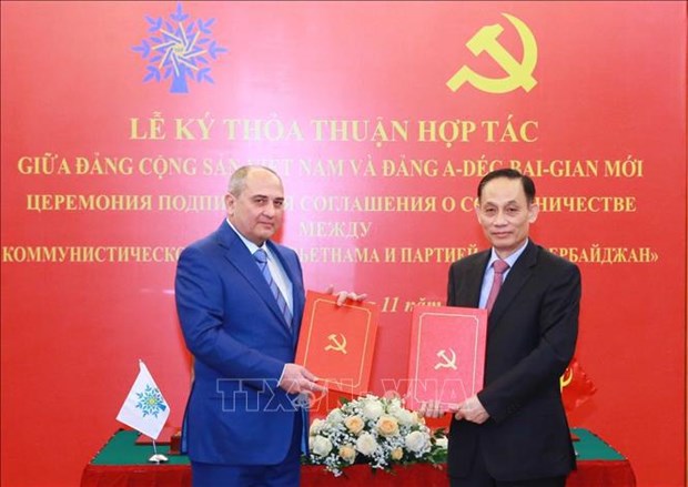 Consolidation de l'amitie traditionnelle entre le Vietnam et l'Azerbaidjan hinh anh 1