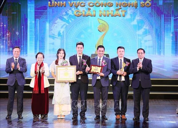 Les Prix Talents du Vietnam allument le feu du Dragon et de la Fee hinh anh 2