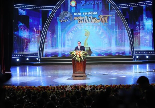 Les Prix Talents du Vietnam allument le feu du Dragon et de la Fee hinh anh 1