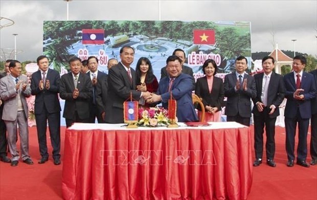 Inauguration du Parc de l'amitie Vietnam-Laos dans la province lao de Houaphan hinh anh 1