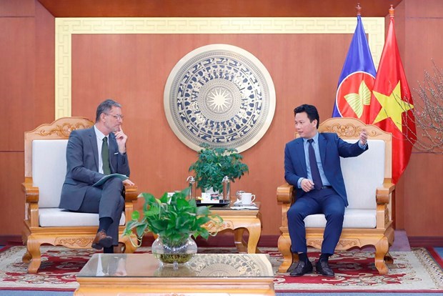 Le gouvernement francais soutient le Vietnam dans la lutte contre le changement climatique hinh anh 1