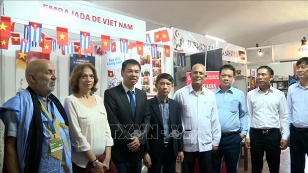 Le Vietnam a la Foire internationale du livre de La Havane hinh anh 1