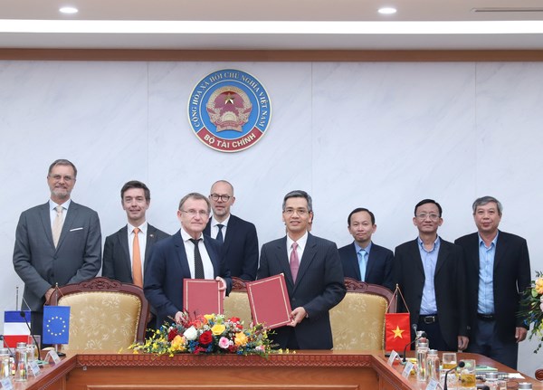 Le Vietnam et la France echangent un accord de financement pour des projets sur le changement climatique hinh anh 1