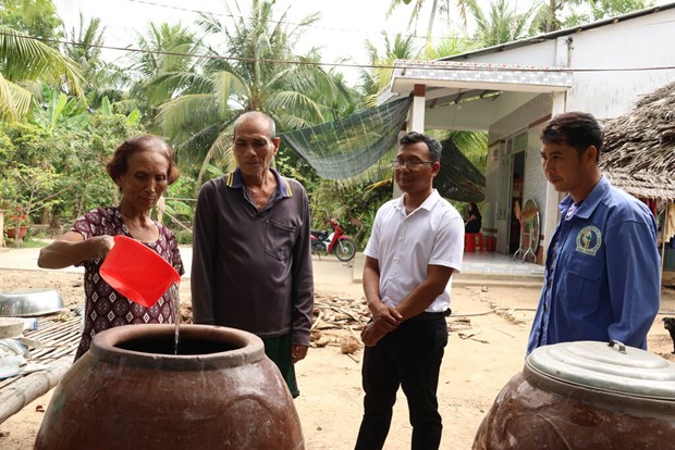 Tra Vinh prepare les sources d’eau potable pour les menages ruraux hinh anh 1