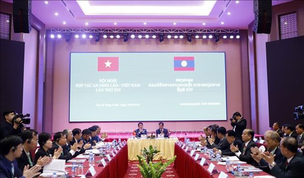 Le Vietnam et le Laos renforcent leur cooperation en matiere de securite hinh anh 1