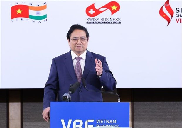 Le PM rencontre des entreprises a participation etrangere au Vietnam hinh anh 1