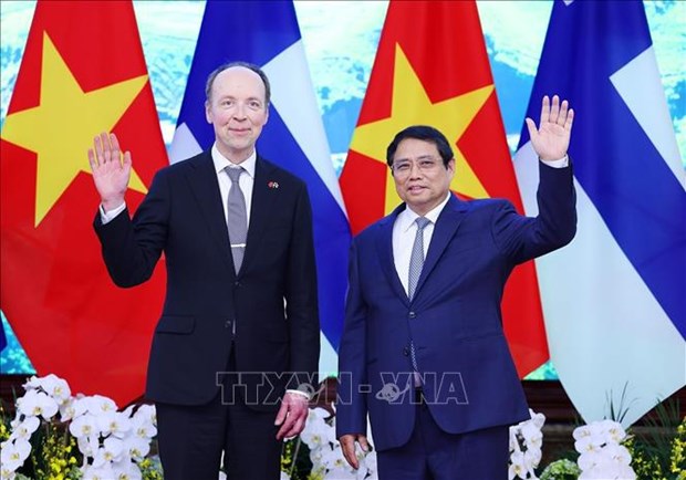 Entrevue entre le PM Pham Minh Chinh et le president du Parlement de Finlande hinh anh 1
