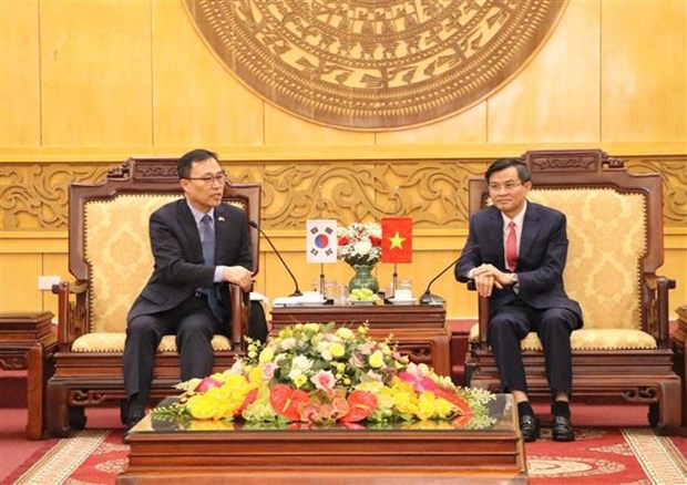 Ninh Binh deroule le tapis rouge aux investissements sud-coreens dans de nombreux domaines hinh anh 1
