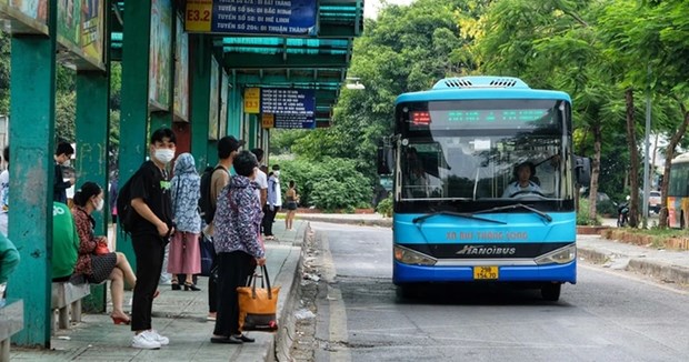 Hanoi applique l’e-ticket sur dix lignes de bus supplementaires hinh anh 1
