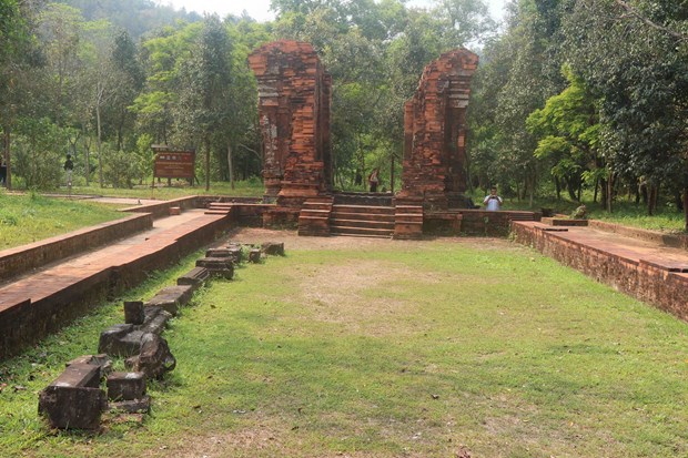 Une ancienne route datant du 12e siecle decouverte dans le sanctuaire de My Son hinh anh 1