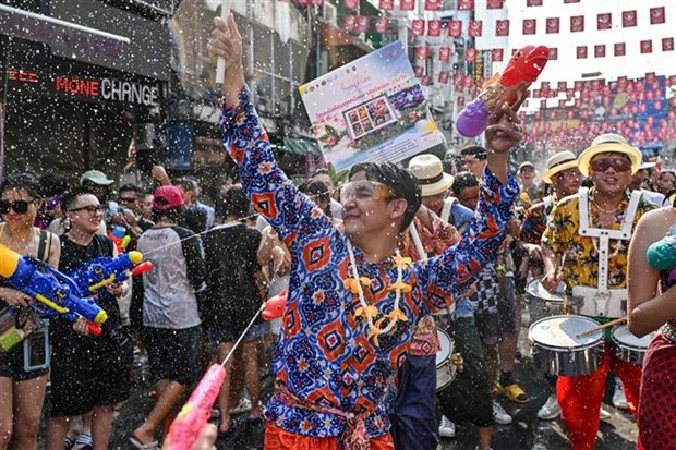 Le president de l’AN du Vietnam felicite la Thailande pour Songkran hinh anh 1