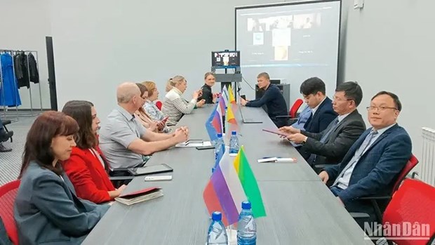 Le Vietnam et la region russe de Zabaikalie renforcent leur cooperation hinh anh 1