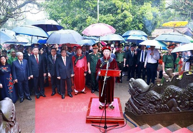 Le PM Pham Minh Chinh assiste a la fete des temples des rois fondateurs Hung hinh anh 4