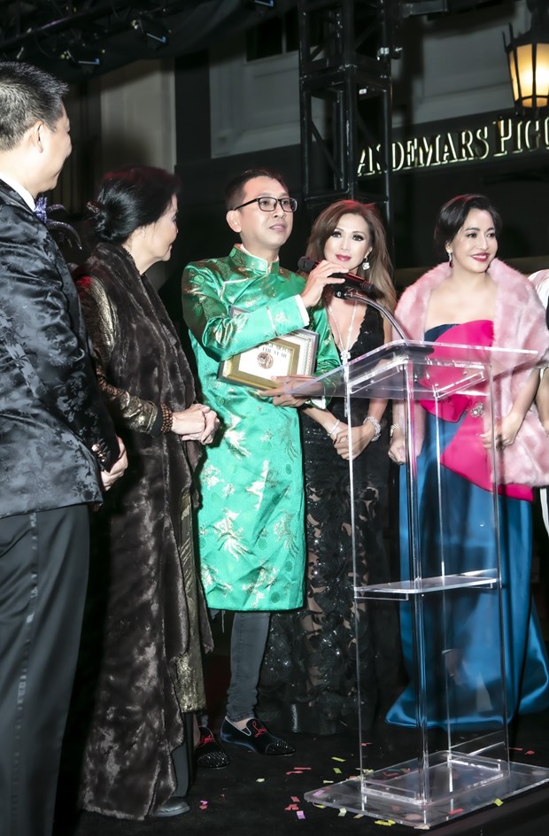 Le realisateur de "Phuong Khau" honore au 7e Festival annuel des films du monde asiatiques hinh anh 2